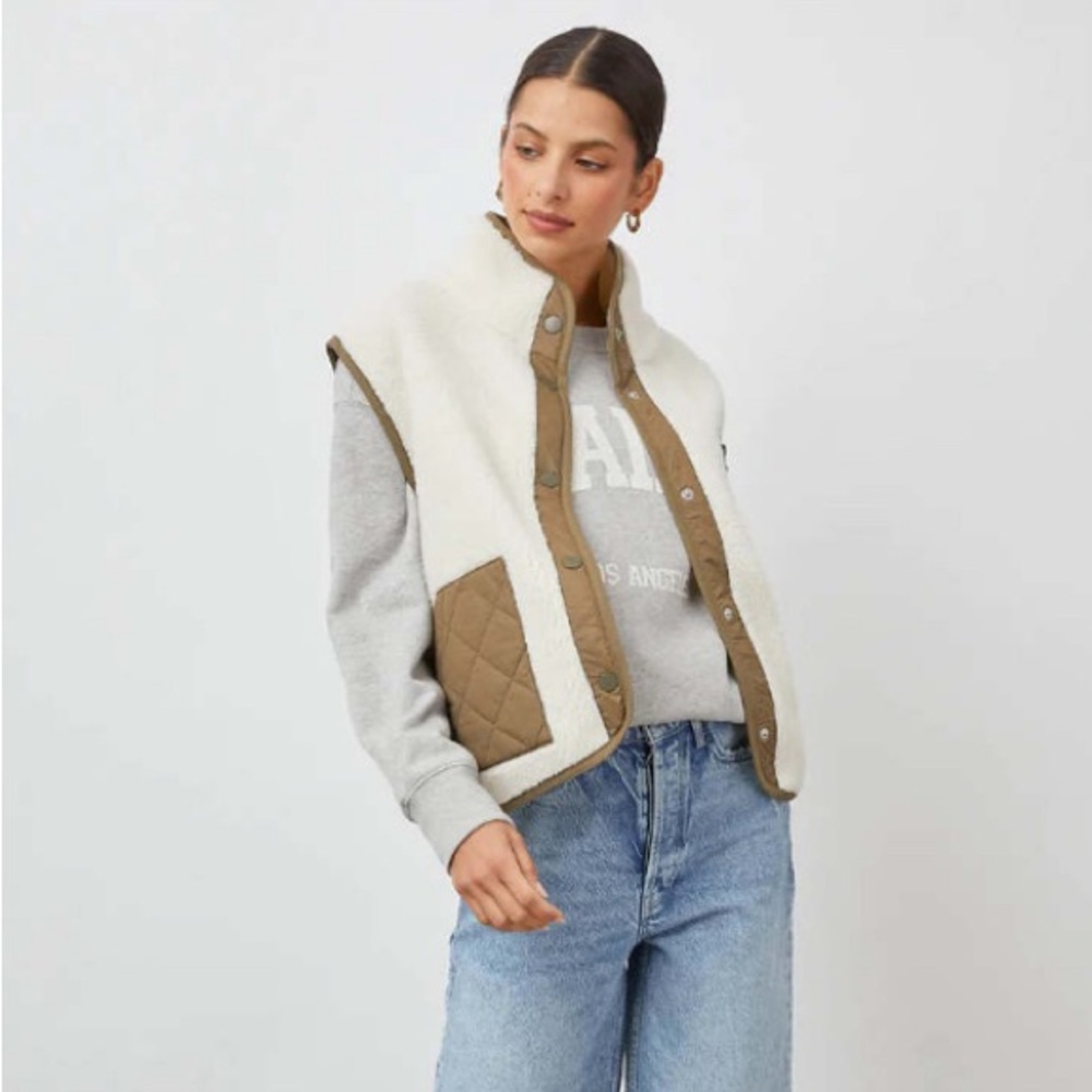 Rails Sherpa vest